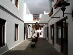 Centro Comercial Pueblo Marinero
